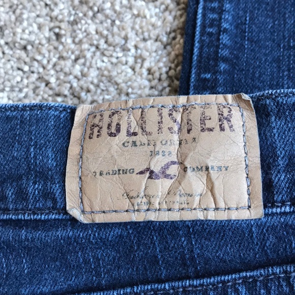 Hollister Dark Wash Straight Jeans - Picture 6 of 6
